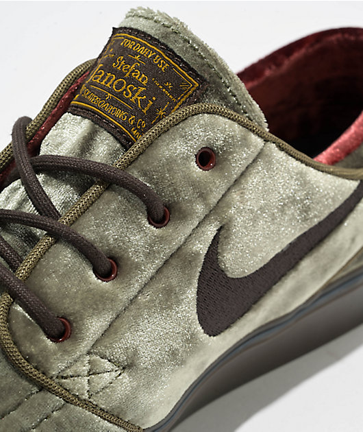 Nike sb janoski olive best sale